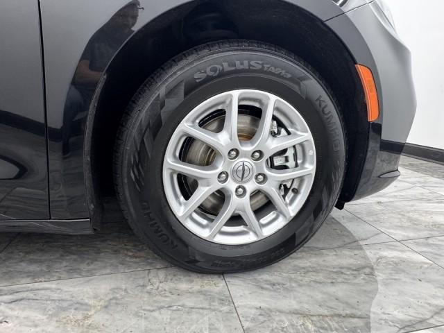 used 2023 Chrysler Pacifica car, priced at $20,999