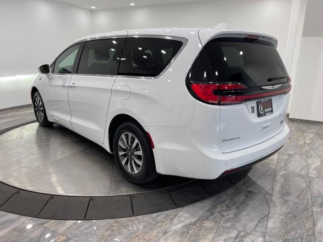 used 2022 Chrysler Pacifica Hybrid car, priced at $19,962