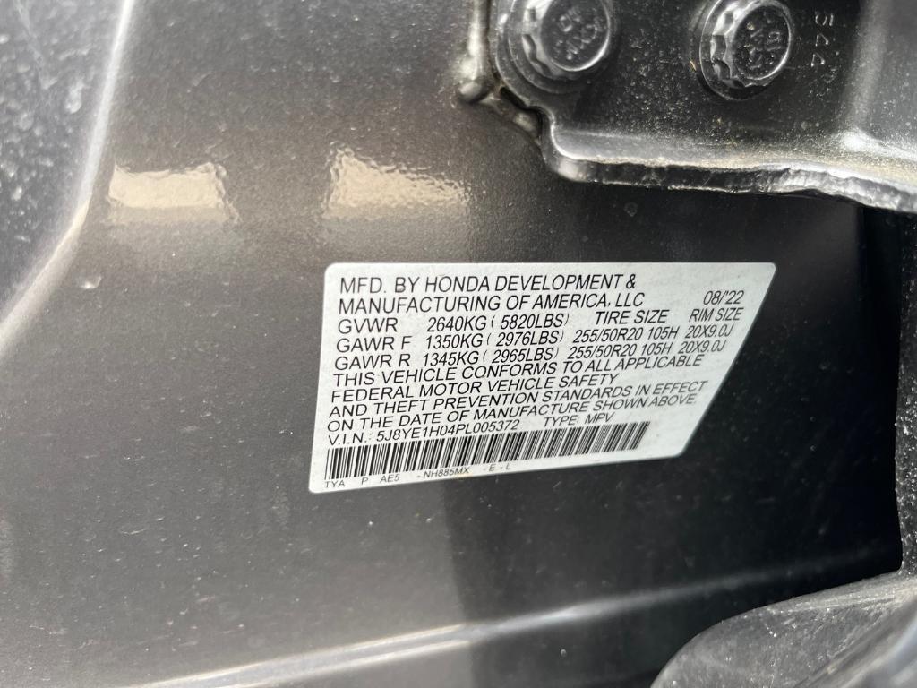 used 2023 Acura MDX car, priced at $39,288