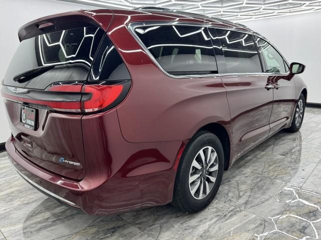 used 2021 Chrysler Pacifica Hybrid car, priced at $20,999