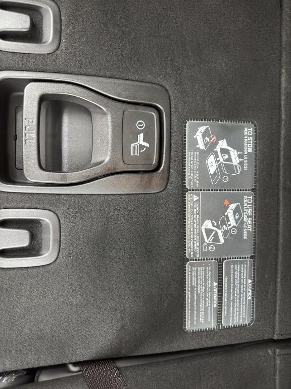 used 2022 Kia Carnival car, priced at $25,399
