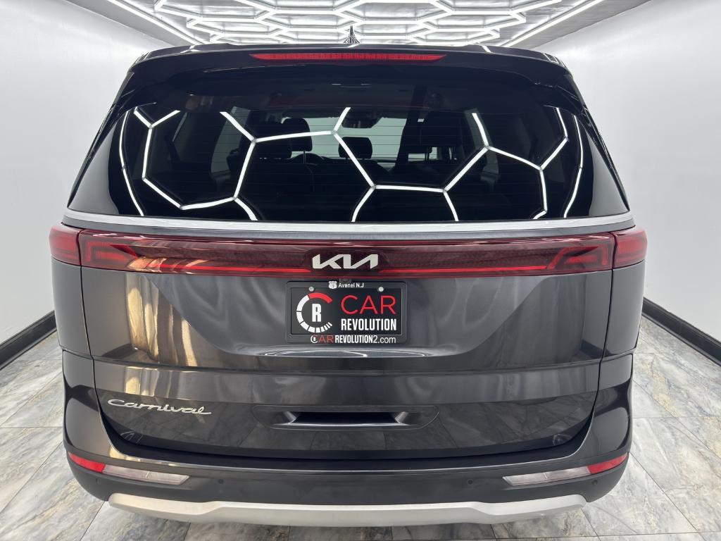 used 2022 Kia Carnival car, priced at $27,995