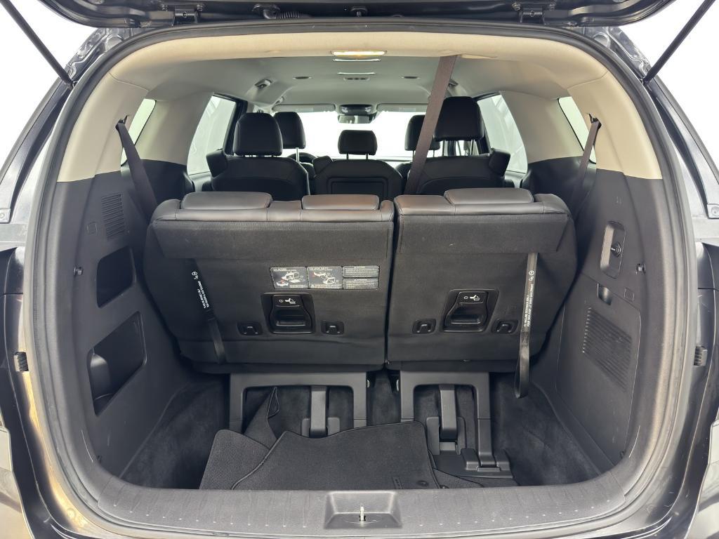 used 2022 Kia Carnival car, priced at $27,995