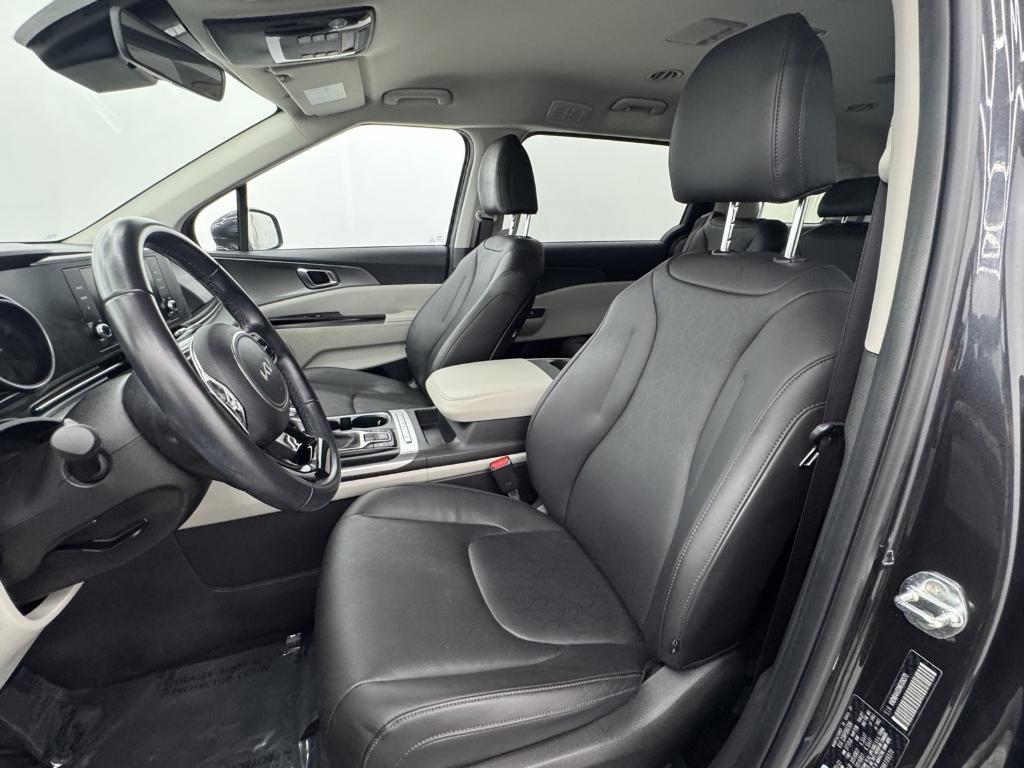 used 2022 Kia Carnival car, priced at $27,995