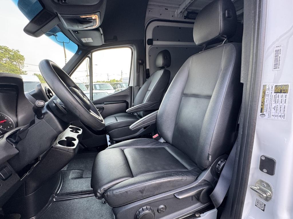 used 2022 Mercedes-Benz Sprinter 2500 car, priced at $35,999