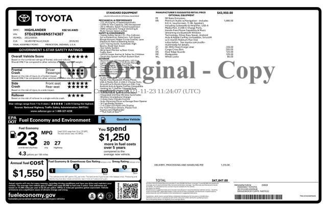 used 2022 Toyota Highlander car, priced at $34,999