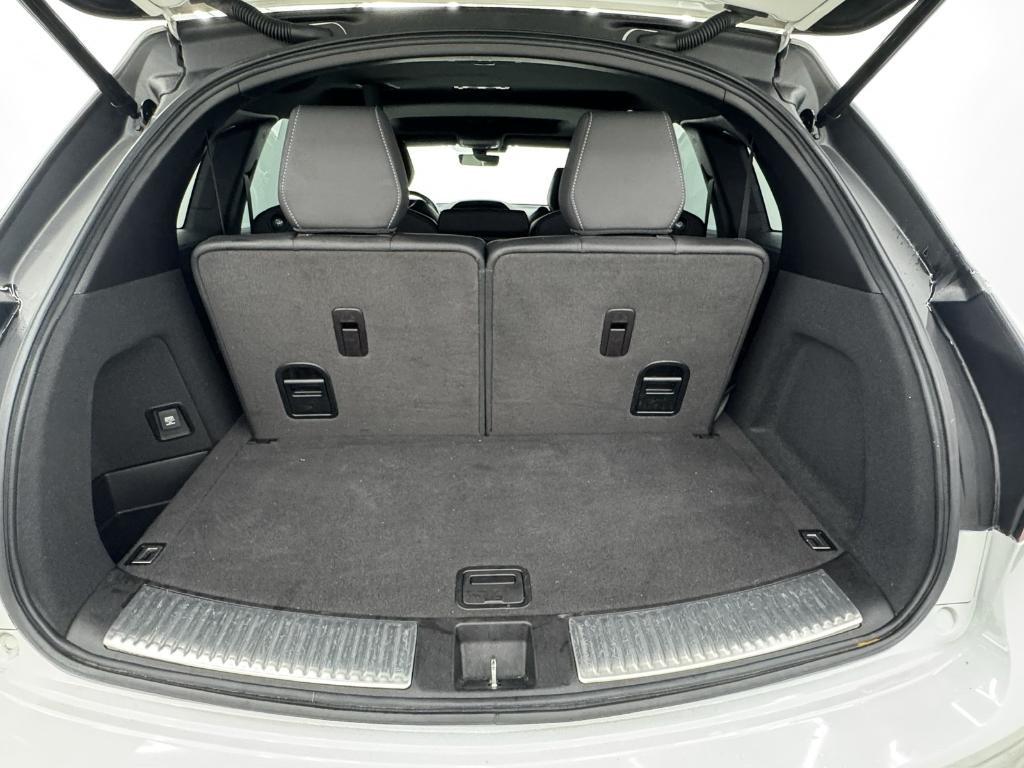 used 2020 Acura MDX car, priced at $36,995