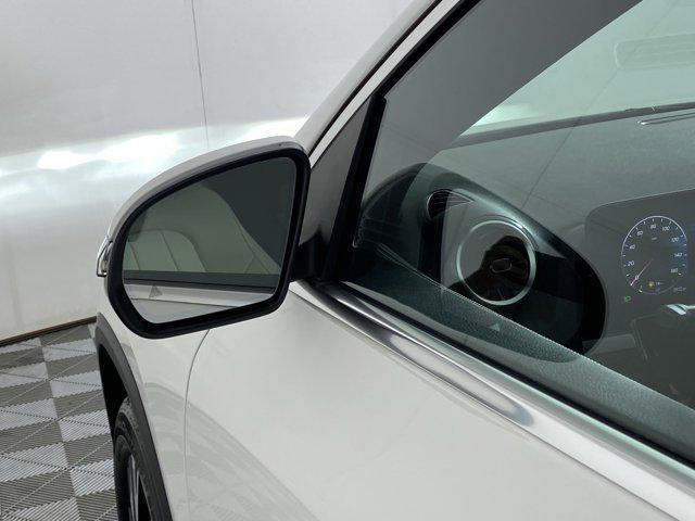 new 2025 Mercedes-Benz GLA 250 car, priced at $44,250