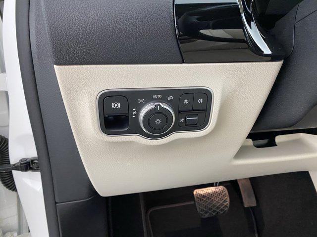 new 2025 Mercedes-Benz GLA 250 car, priced at $44,250