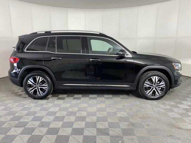 new 2025 Mercedes-Benz GLB 250 car, priced at $50,795