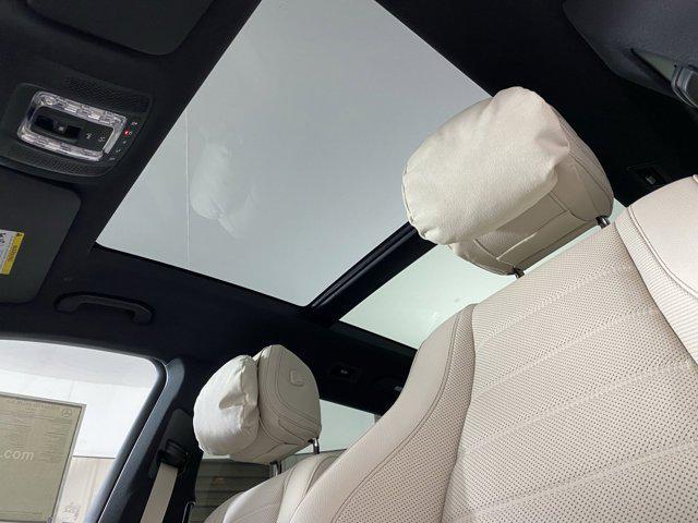 new 2025 Mercedes-Benz GLS 580 car, priced at $117,645