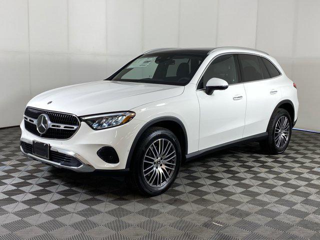 new 2025 Mercedes-Benz GLC 300 car, priced at $59,335