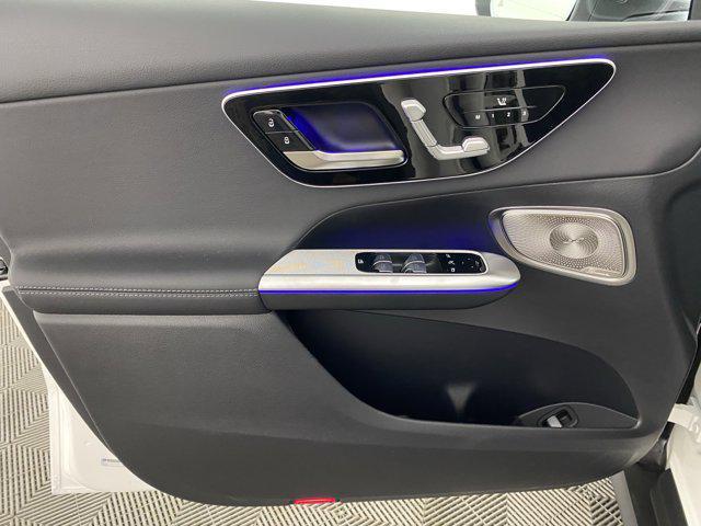 new 2025 Mercedes-Benz GLC 300 car, priced at $59,335