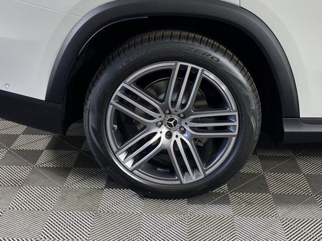 new 2025 Mercedes-Benz GLS 450 car, priced at $92,045