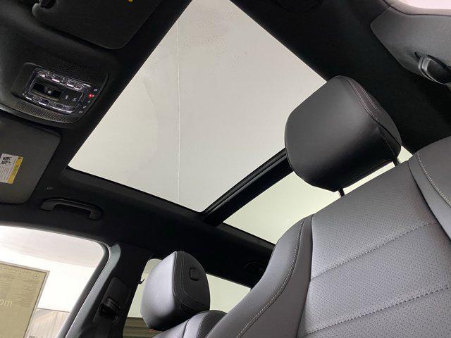 new 2025 Mercedes-Benz GLS 450 car, priced at $92,045