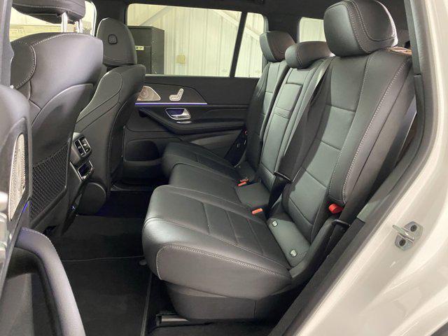 new 2025 Mercedes-Benz GLS 450 car, priced at $92,045