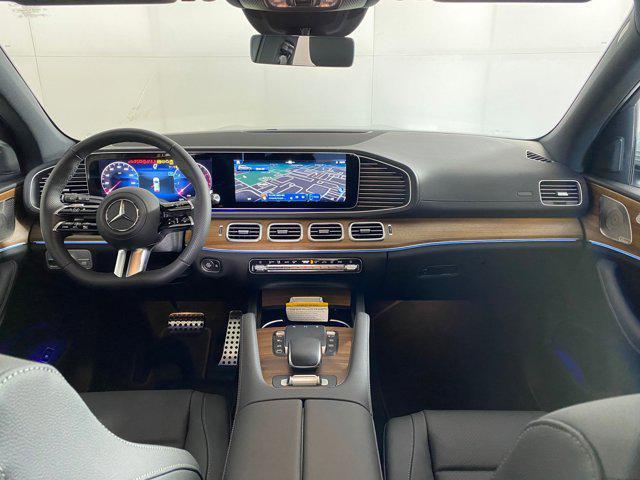 new 2025 Mercedes-Benz GLS 450 car, priced at $95,525