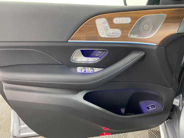 new 2025 Mercedes-Benz GLS 450 car, priced at $95,525