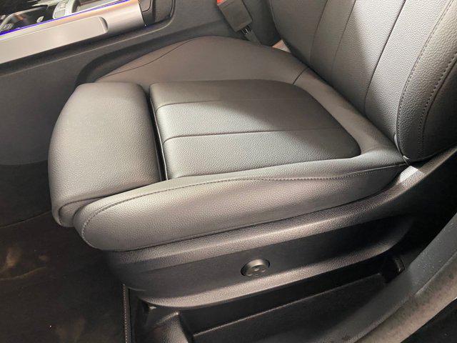 new 2025 Mercedes-Benz GLB 250 car, priced at $49,595