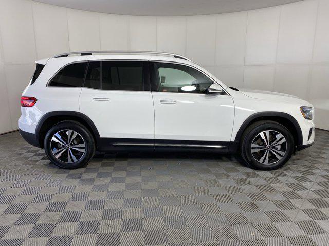 new 2025 Mercedes-Benz GLB 250 car, priced at $49,595