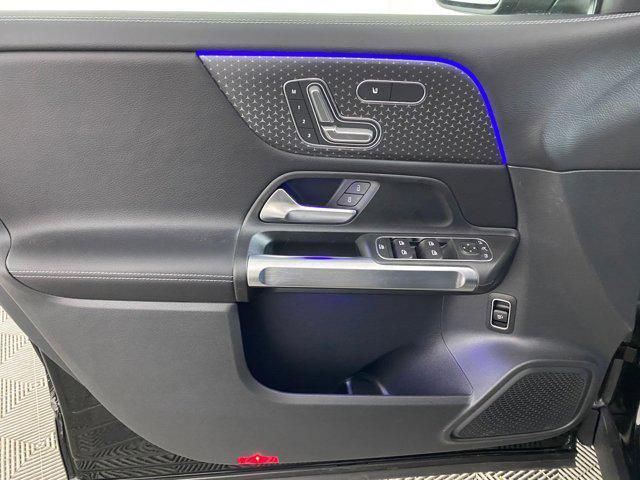 new 2025 Mercedes-Benz GLB 250 car, priced at $49,595