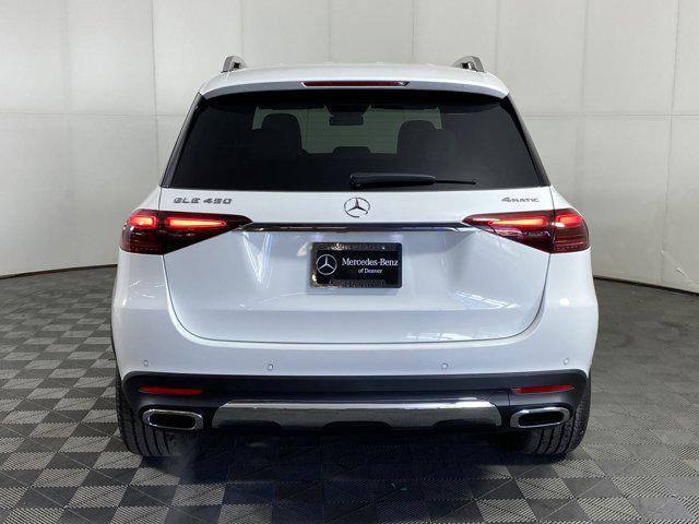 new 2025 Mercedes-Benz GLE 450 car, priced at $73,745