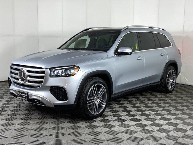 new 2025 Mercedes-Benz GLS 450 car, priced at $92,374