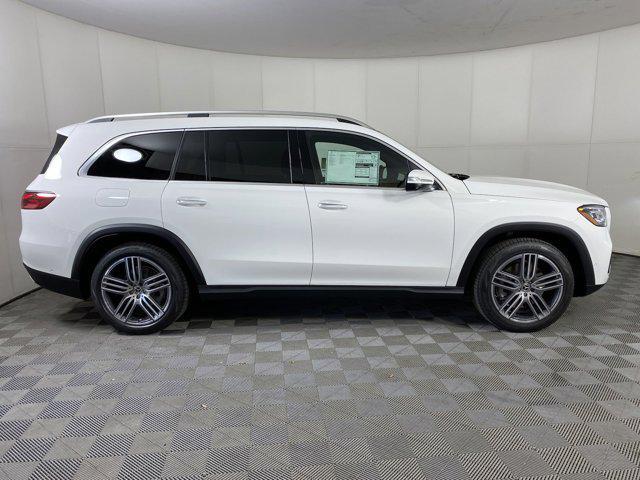 new 2025 Mercedes-Benz GLS 450 car, priced at $92,544