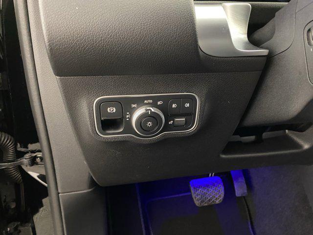 new 2025 Mercedes-Benz GLB 250 car, priced at $49,595