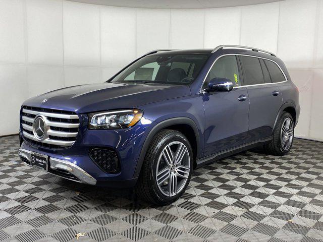 new 2025 Mercedes-Benz GLS 450 car, priced at $98,215