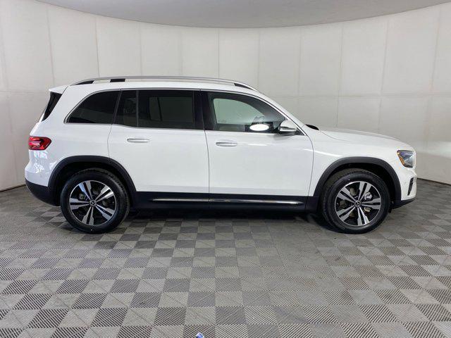 used 2025 Mercedes-Benz GLB 250 car, priced at $40,522