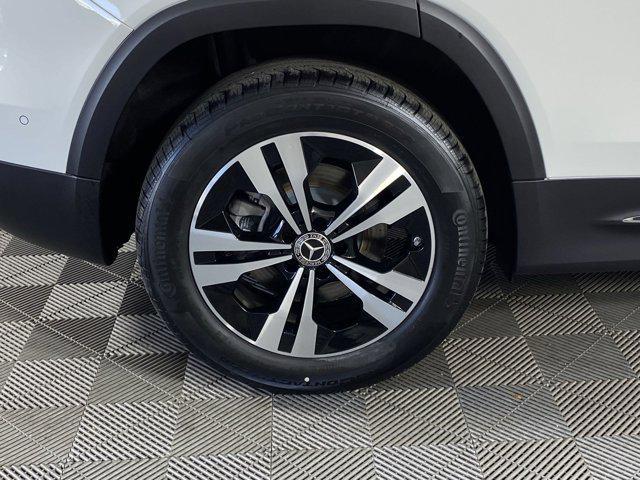 used 2025 Mercedes-Benz GLB 250 car, priced at $40,522