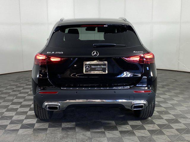 new 2025 Mercedes-Benz GLA 250 car, priced at $47,295