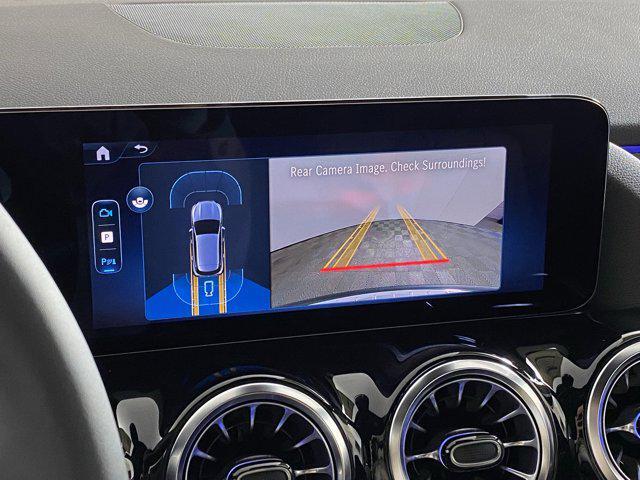 new 2025 Mercedes-Benz GLA 250 car, priced at $47,295