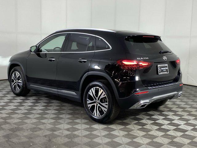 new 2025 Mercedes-Benz GLA 250 car, priced at $47,295