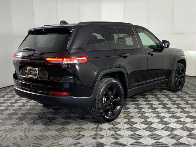 used 2024 Jeep Grand Cherokee car, priced at $37,998