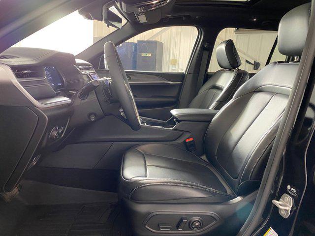 used 2024 Jeep Grand Cherokee car, priced at $37,998