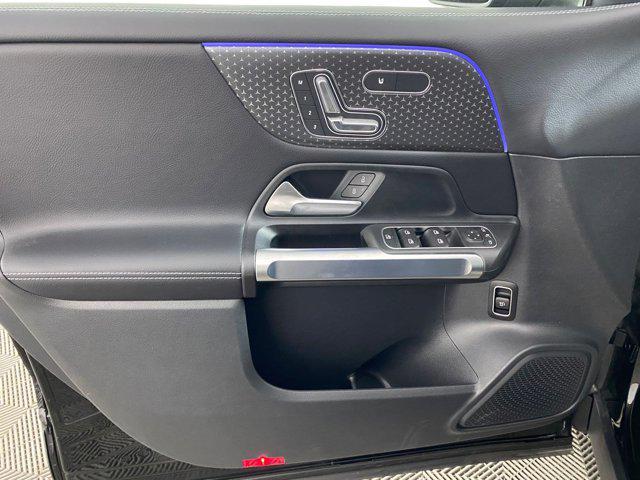 new 2025 Mercedes-Benz GLB 250 car, priced at $49,595