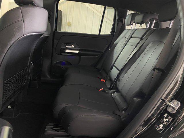 new 2025 Mercedes-Benz GLB 250 car, priced at $49,595