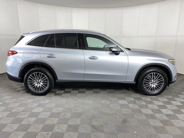 new 2025 Mercedes-Benz GLC 300 car, priced at $58,030