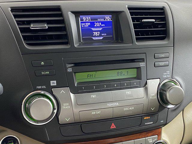 used 2010 Toyota Highlander car, priced at $9,999