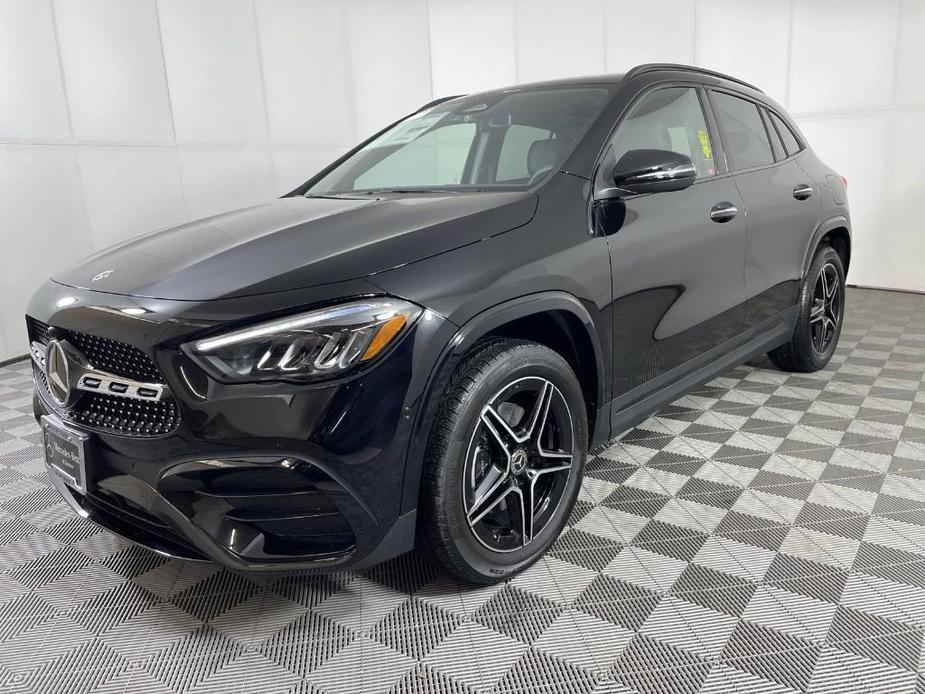 new 2024 Mercedes-Benz GLA 250 car, priced at $52,550