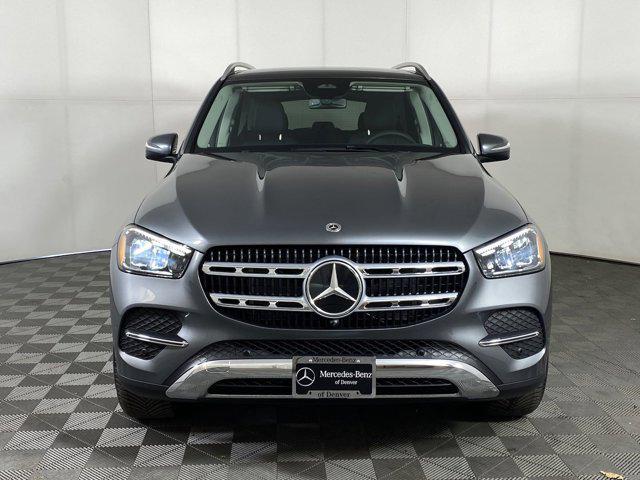 new 2025 Mercedes-Benz GLE 450 car, priced at $77,099