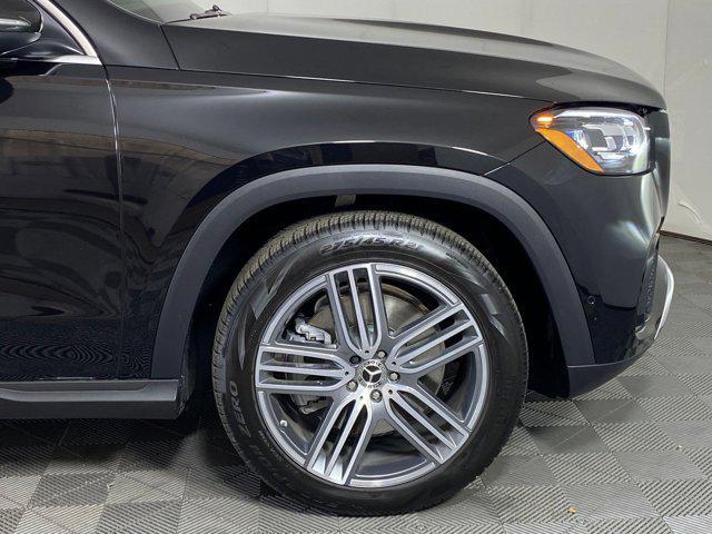new 2025 Mercedes-Benz GLS 450 car, priced at $91,945