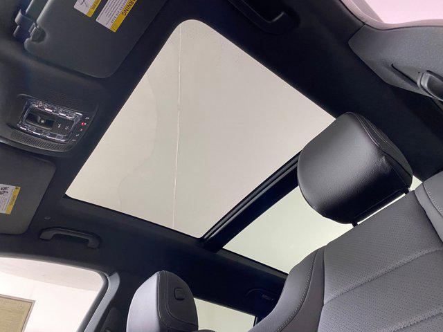 new 2025 Mercedes-Benz GLS 450 car, priced at $91,945