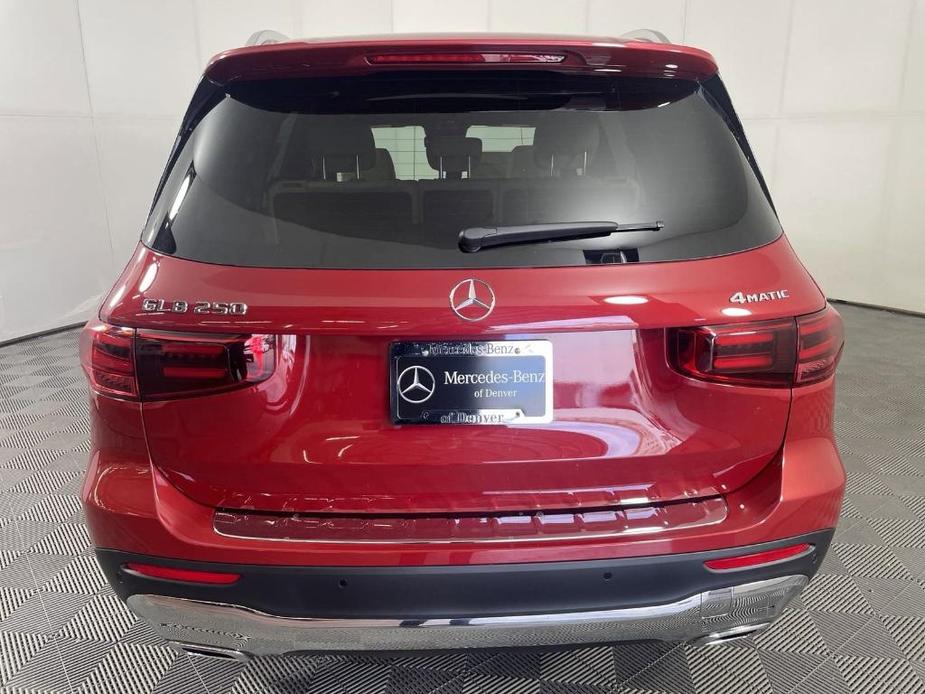 new 2024 Mercedes-Benz GLB 250 car, priced at $56,060