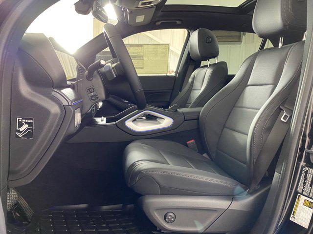 new 2025 Mercedes-Benz GLE 450 car, priced at $81,095