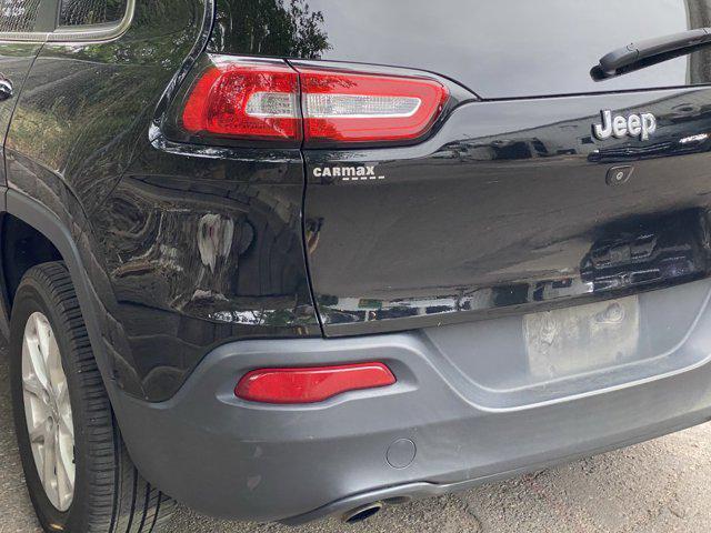 used 2017 Jeep Cherokee car, priced at $7,999