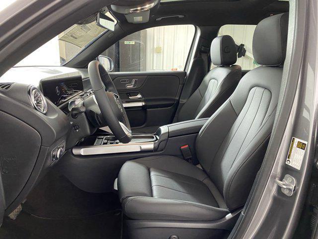 new 2025 Mercedes-Benz GLB 250 car, priced at $53,370