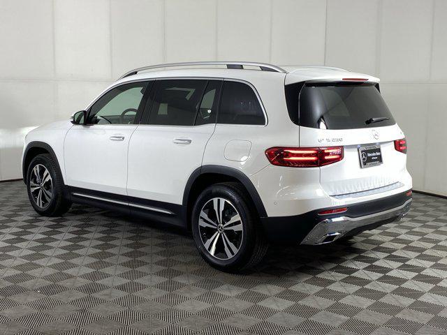 new 2025 Mercedes-Benz GLB 250 car, priced at $49,595